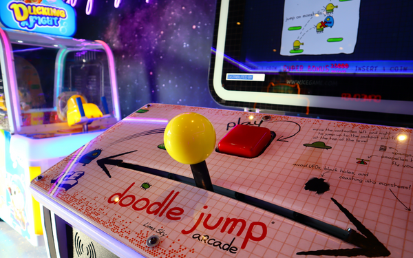 Doodle Jump - Arcade Ticket Game 