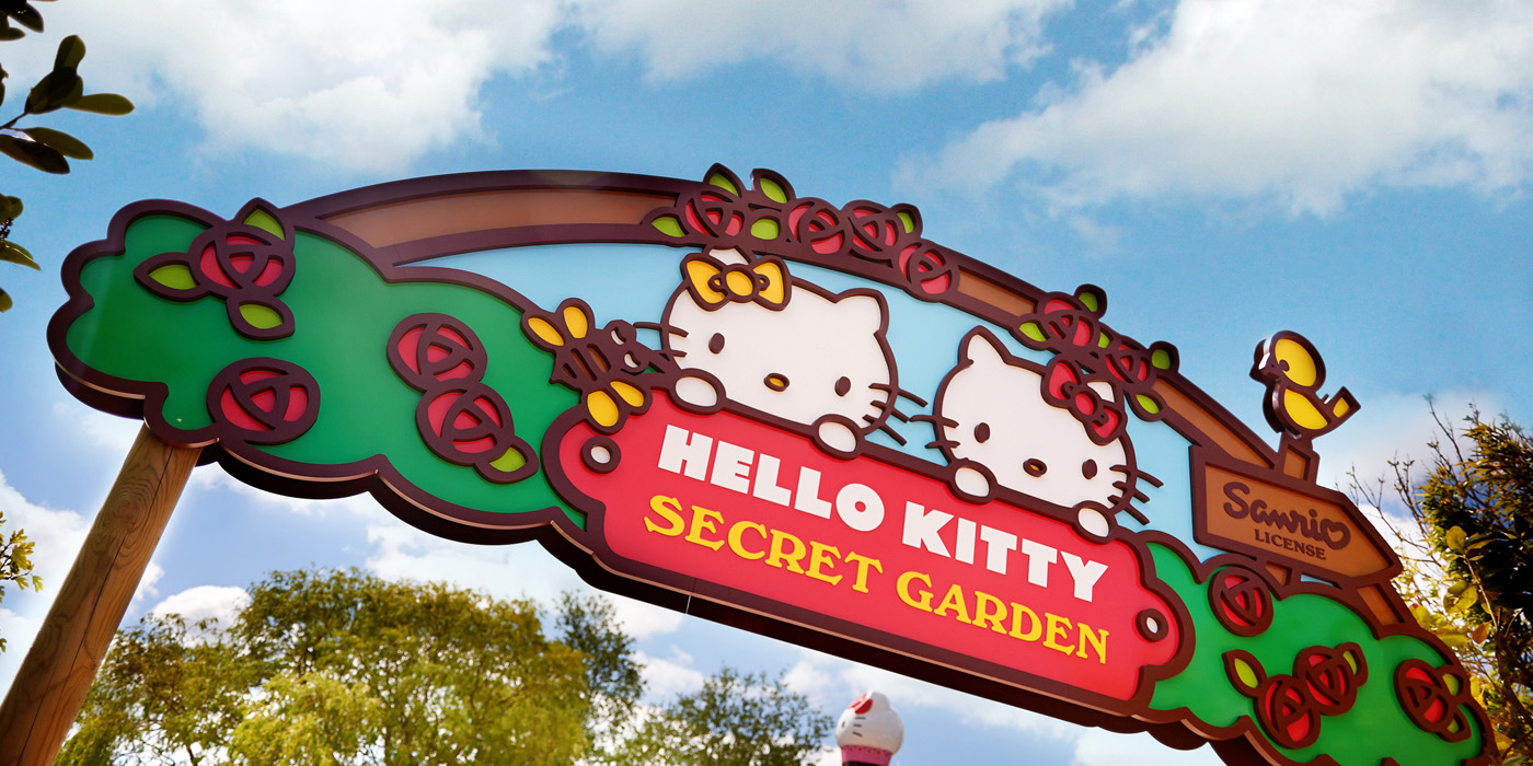 Hello Kitty Tea Cup Family Ride Drusillas Park Sussex